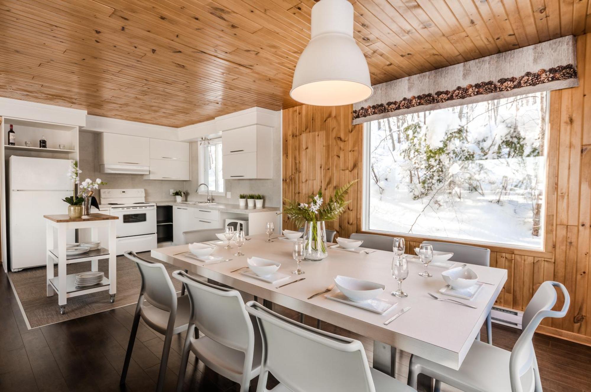 Auberge Du Lac-A-L'Eau-Claire Сен-Алексис-де-Мон Екстериор снимка