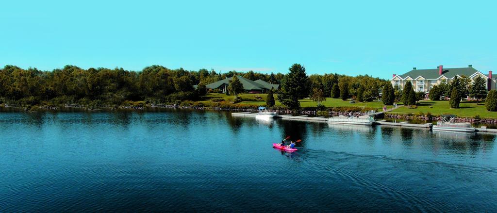 Auberge Du Lac-A-L'Eau-Claire Сен-Алексис-де-Мон Екстериор снимка