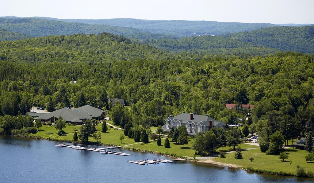 Auberge Du Lac-A-L'Eau-Claire Сен-Алексис-де-Мон Екстериор снимка