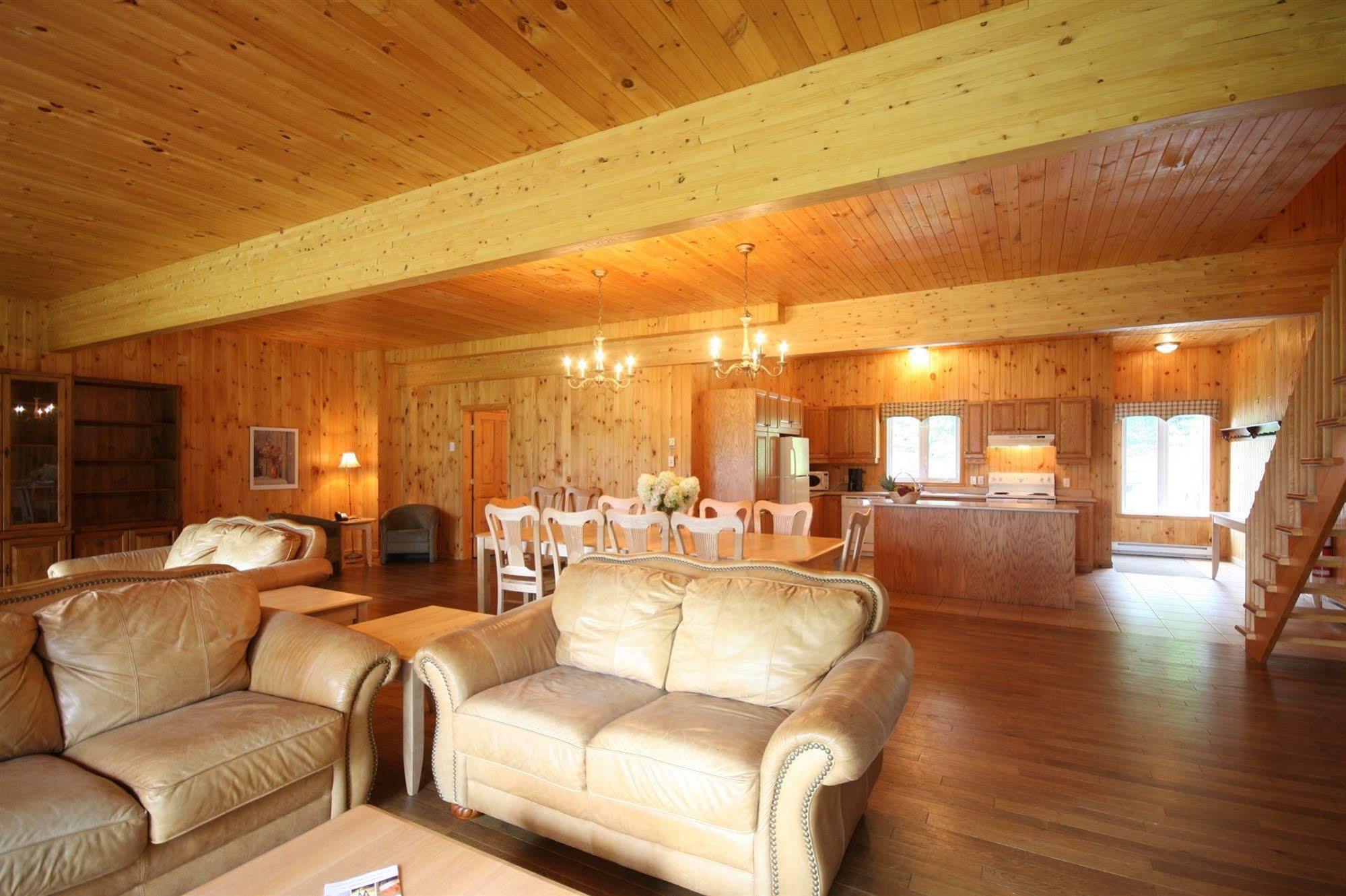 Auberge Du Lac-A-L'Eau-Claire Сен-Алексис-де-Мон Екстериор снимка