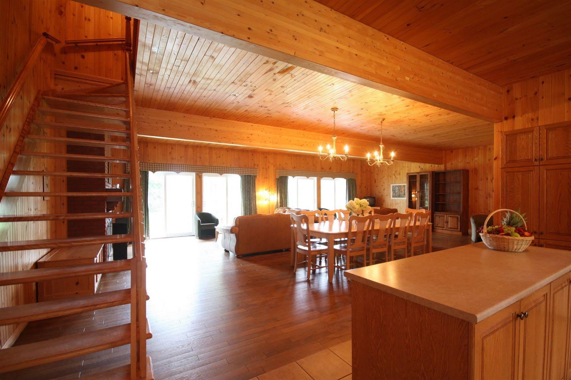 Auberge Du Lac-A-L'Eau-Claire Сен-Алексис-де-Мон Екстериор снимка