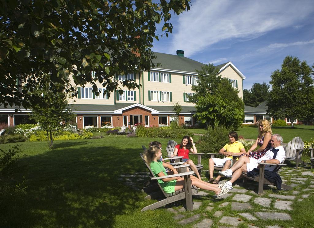 Auberge Du Lac-A-L'Eau-Claire Сен-Алексис-де-Мон Екстериор снимка